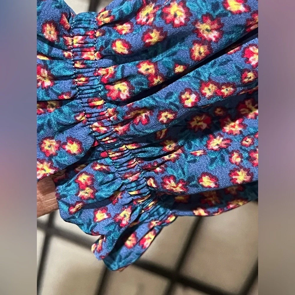 SOCIALITE BLUE DITSY Floral LONG SLEEVE PEPLUM Blouse with Ruffle Details SZ S